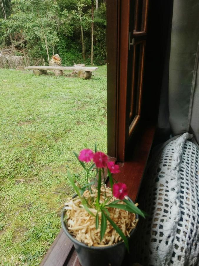 Chale Vale Das Flores - Visconde De Maua Rj Eksteriør billede